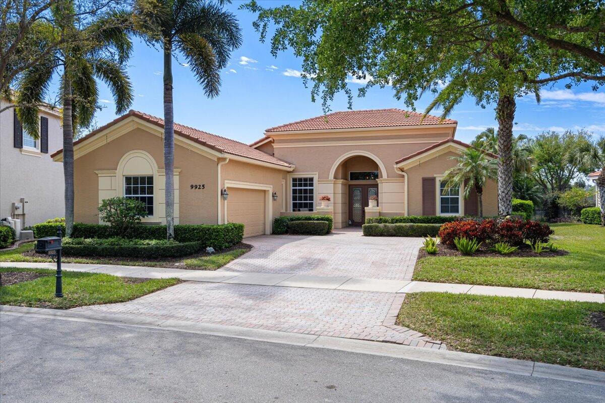 9925 SW Nuova Way