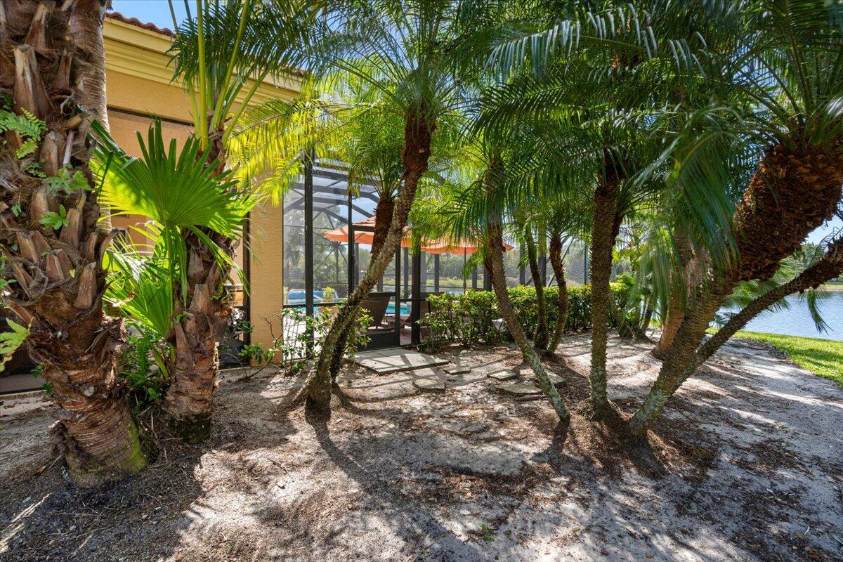 9925 SW Nuova Way