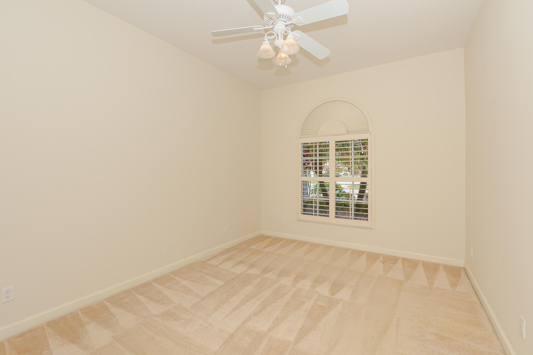 798 SW Munjack Circle