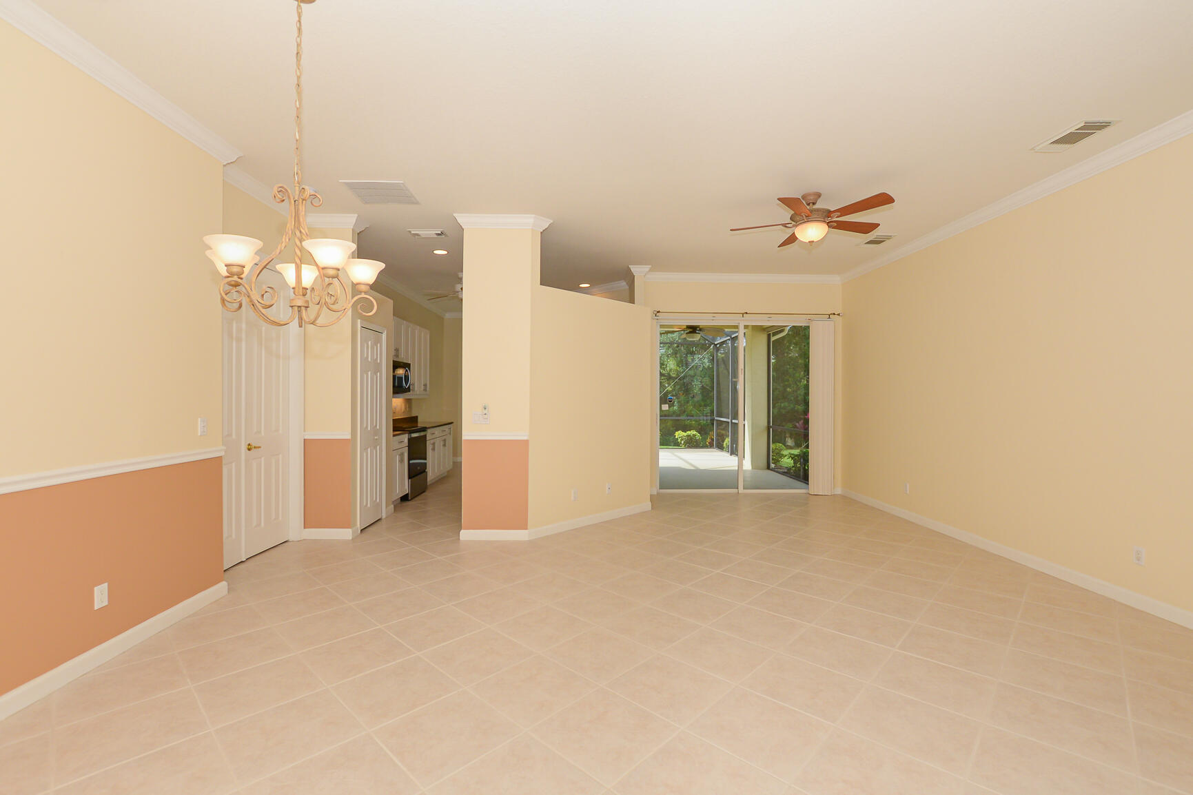 798 SW Munjack Circle