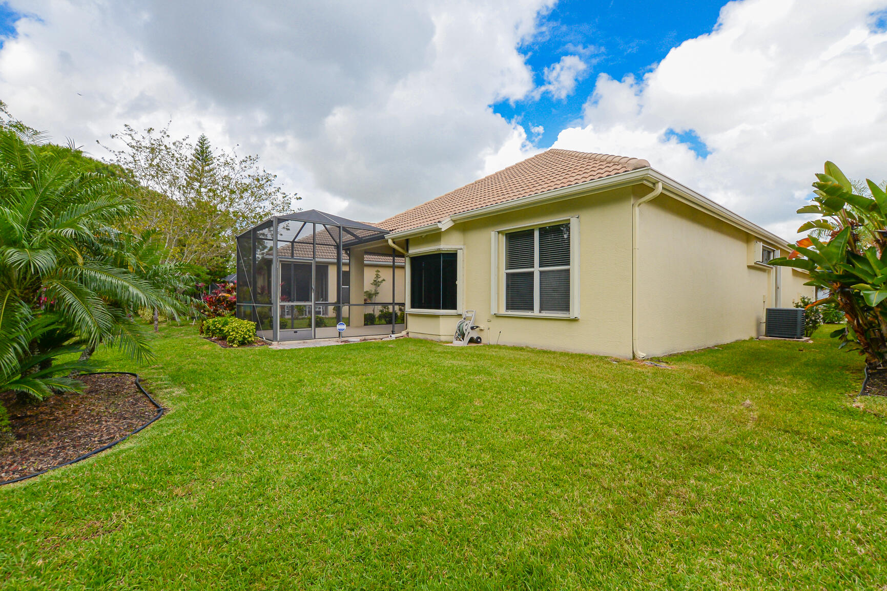 798 SW Munjack Circle