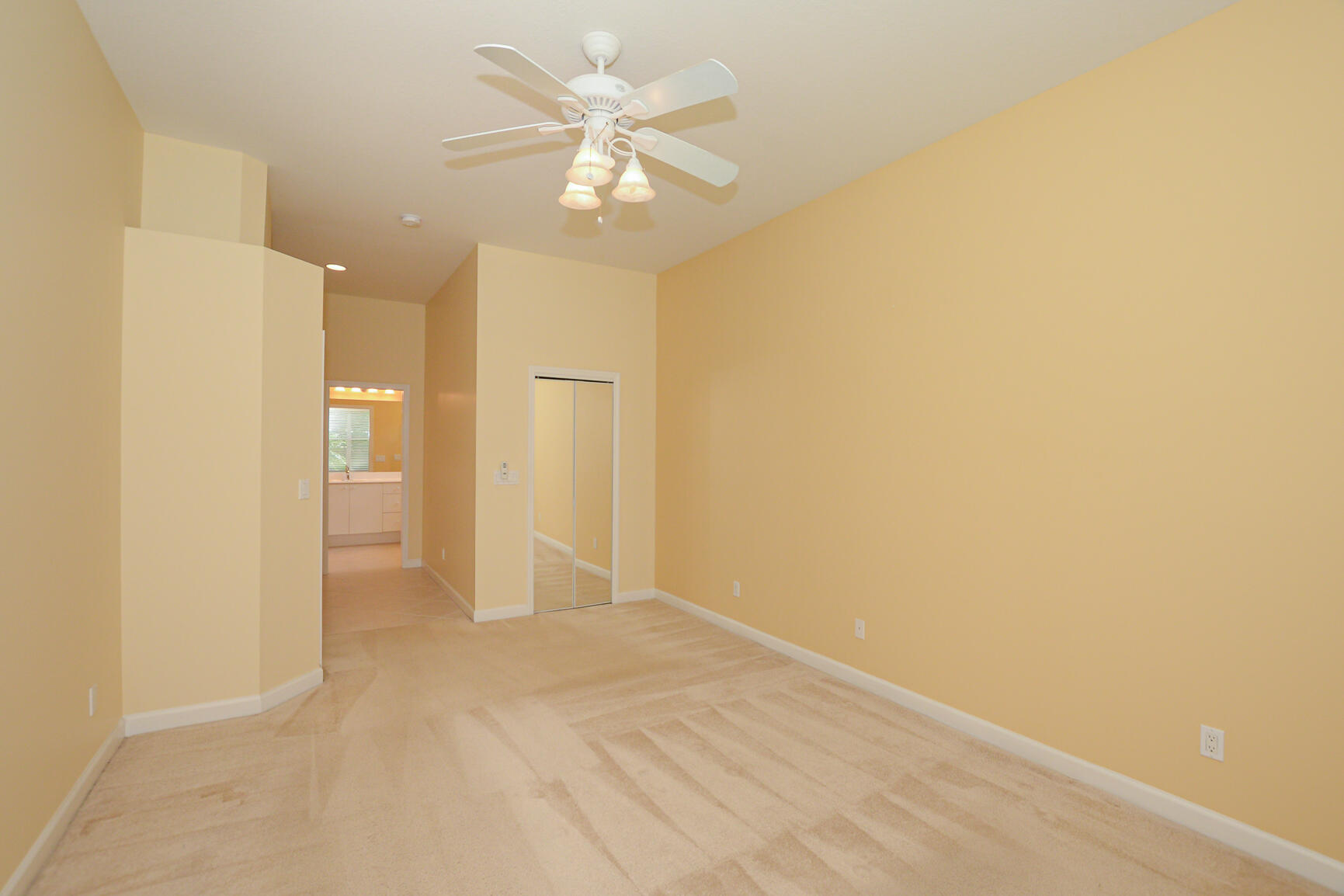 798 SW Munjack Circle