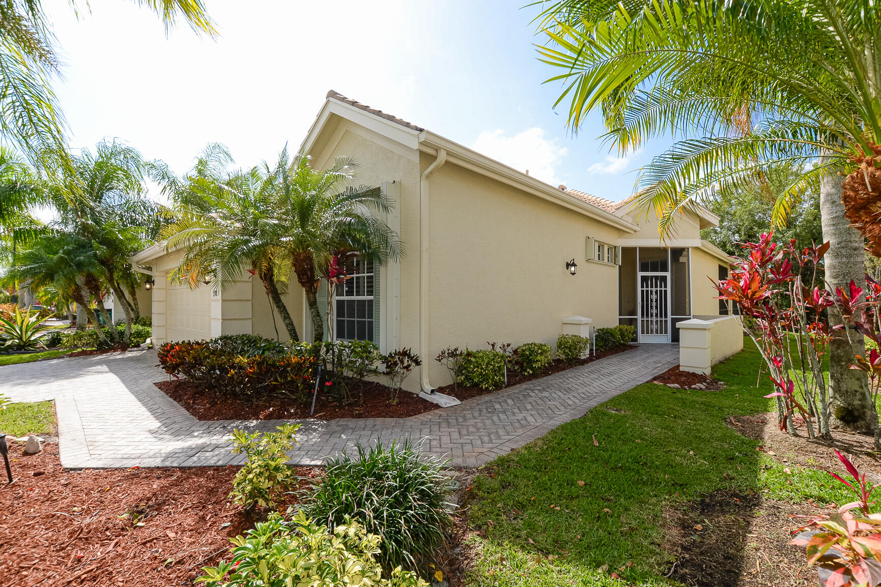 798 SW Munjack Circle