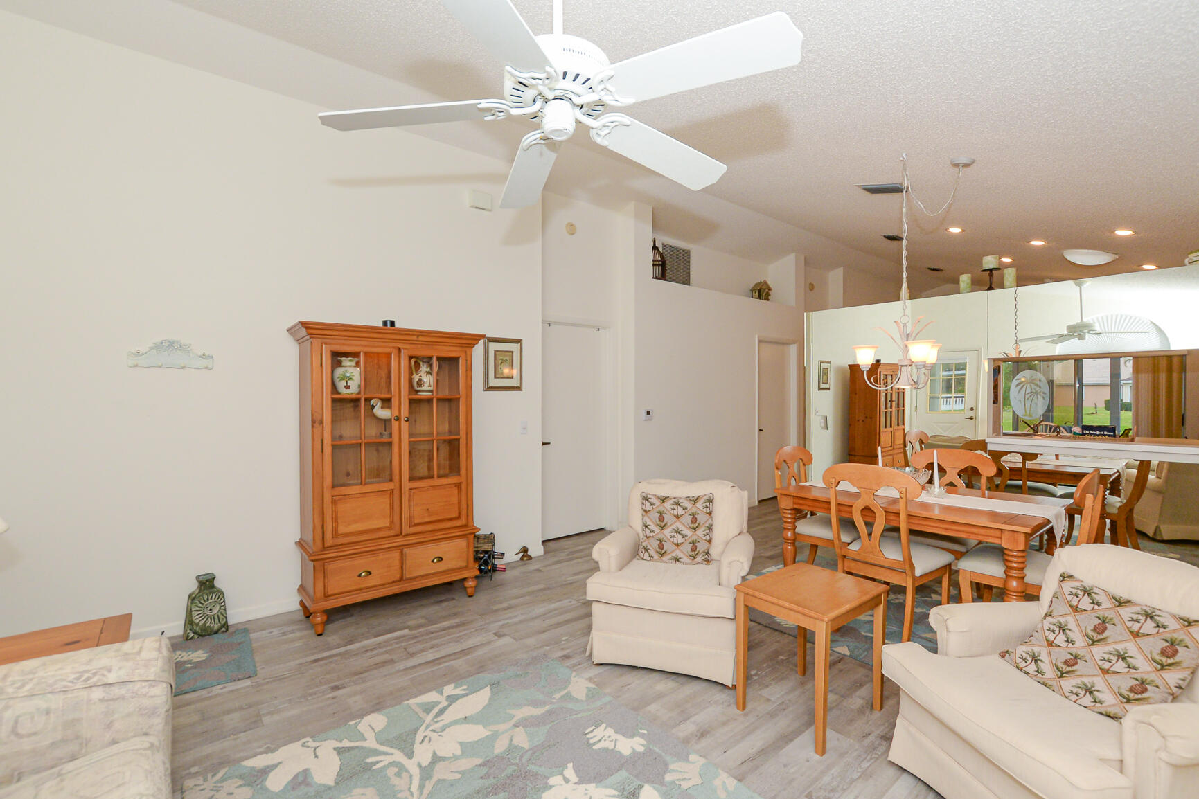 1162 NW Lombardy Drive