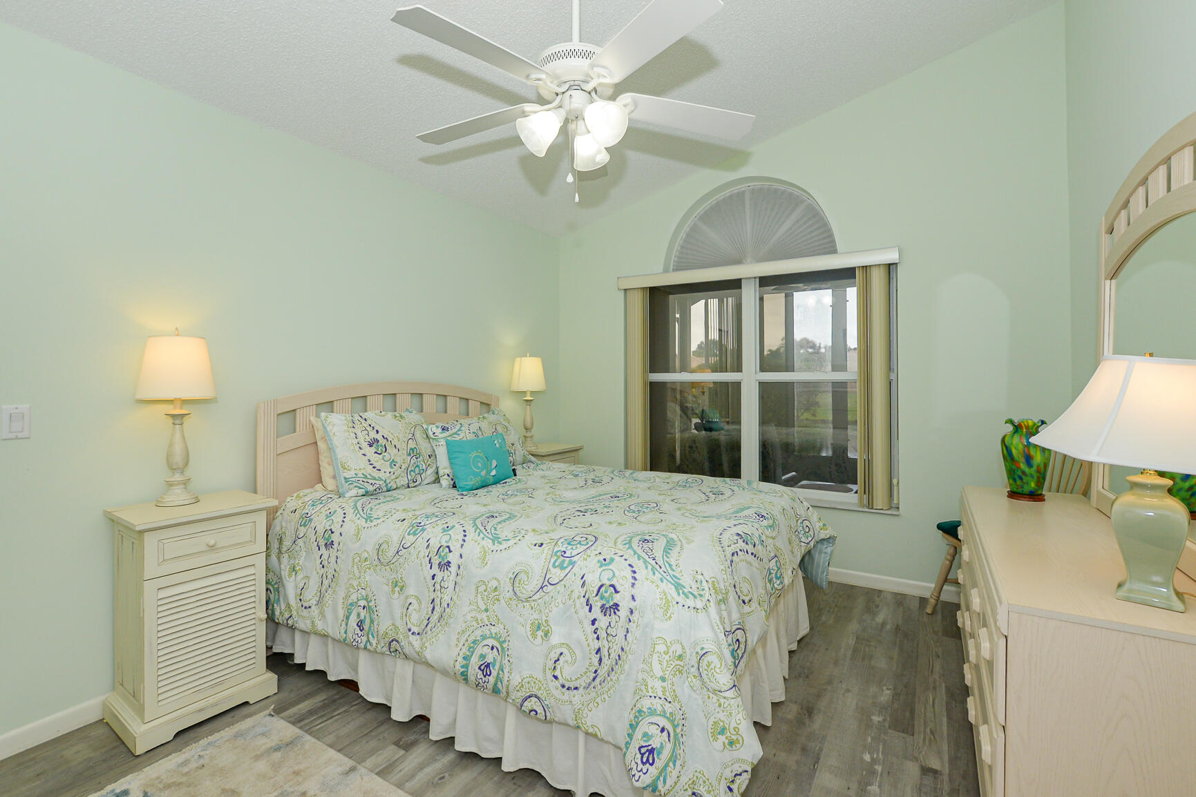 1162 NW Lombardy Drive