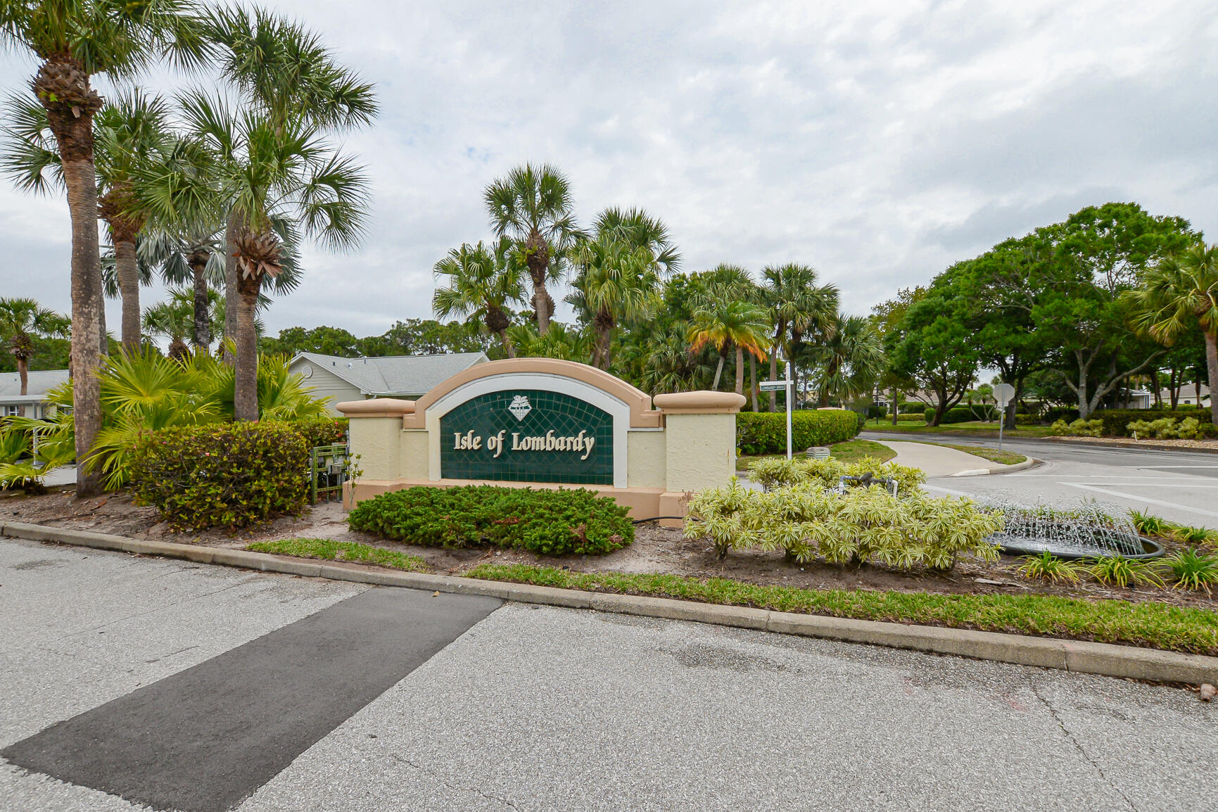 1162 NW Lombardy Drive