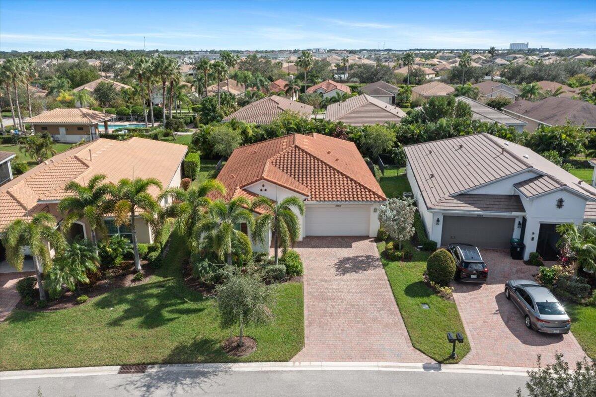 10017 SW Oak Tree Circle