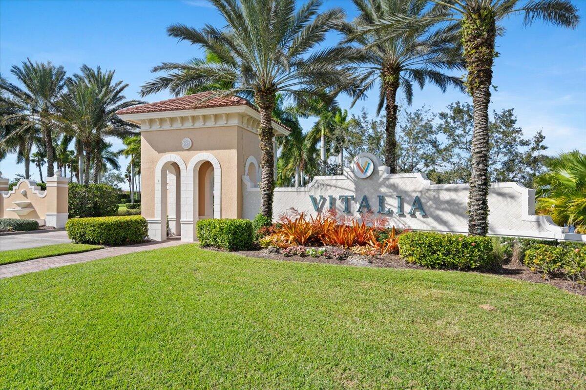 10017 SW Oak Tree Circle