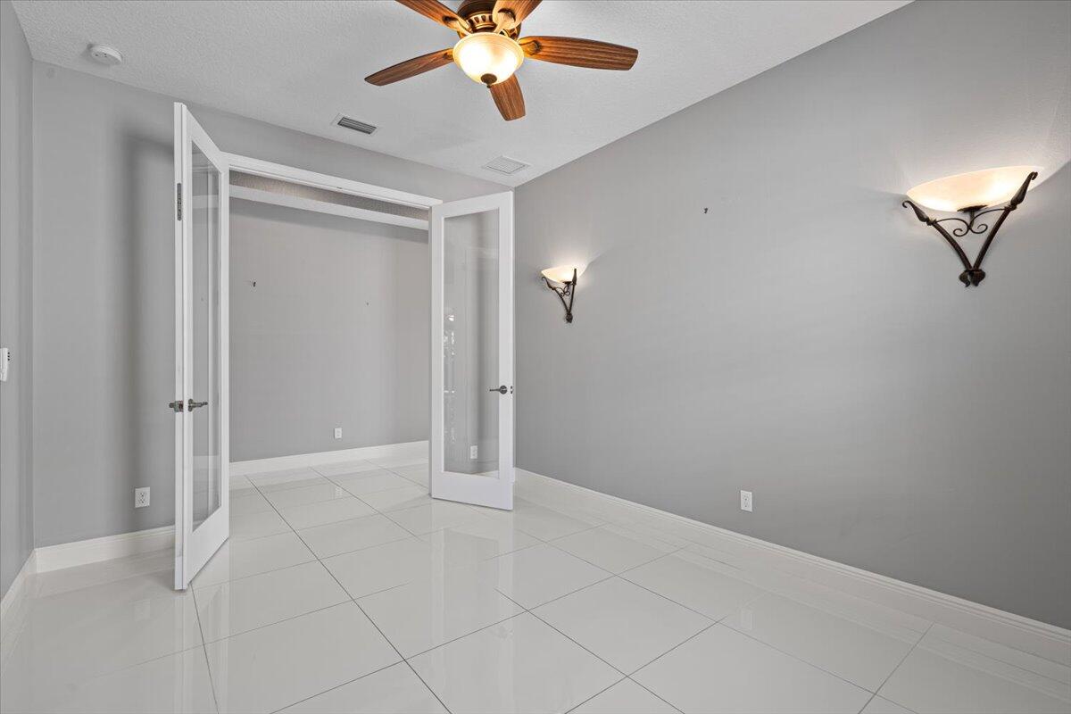 10017 SW Oak Tree Circle