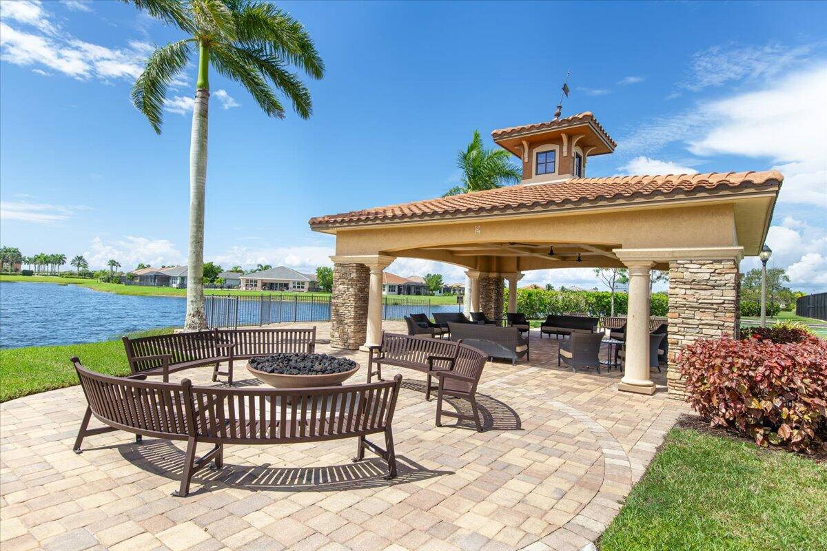 10017 SW Oak Tree Circle