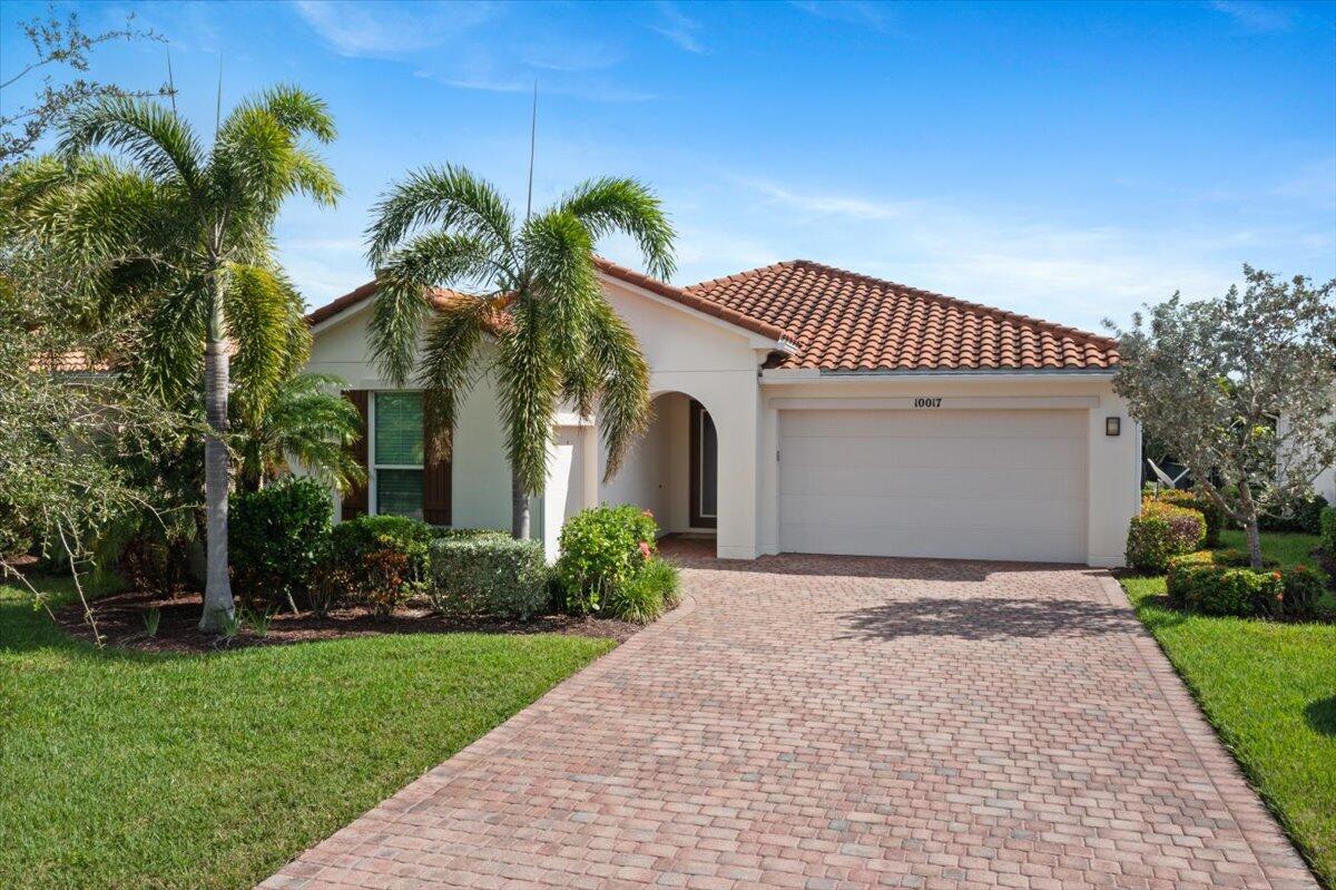 10017 SW Oak Tree Circle