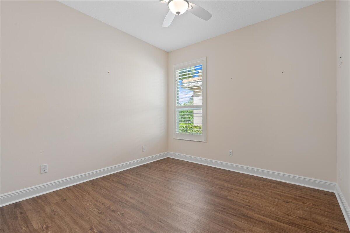 10017 SW Oak Tree Circle