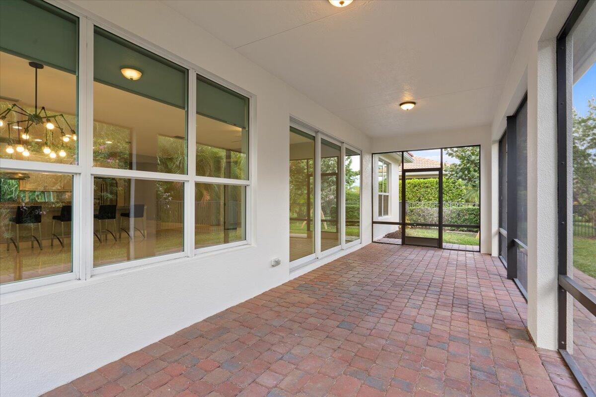 10017 SW Oak Tree Circle
