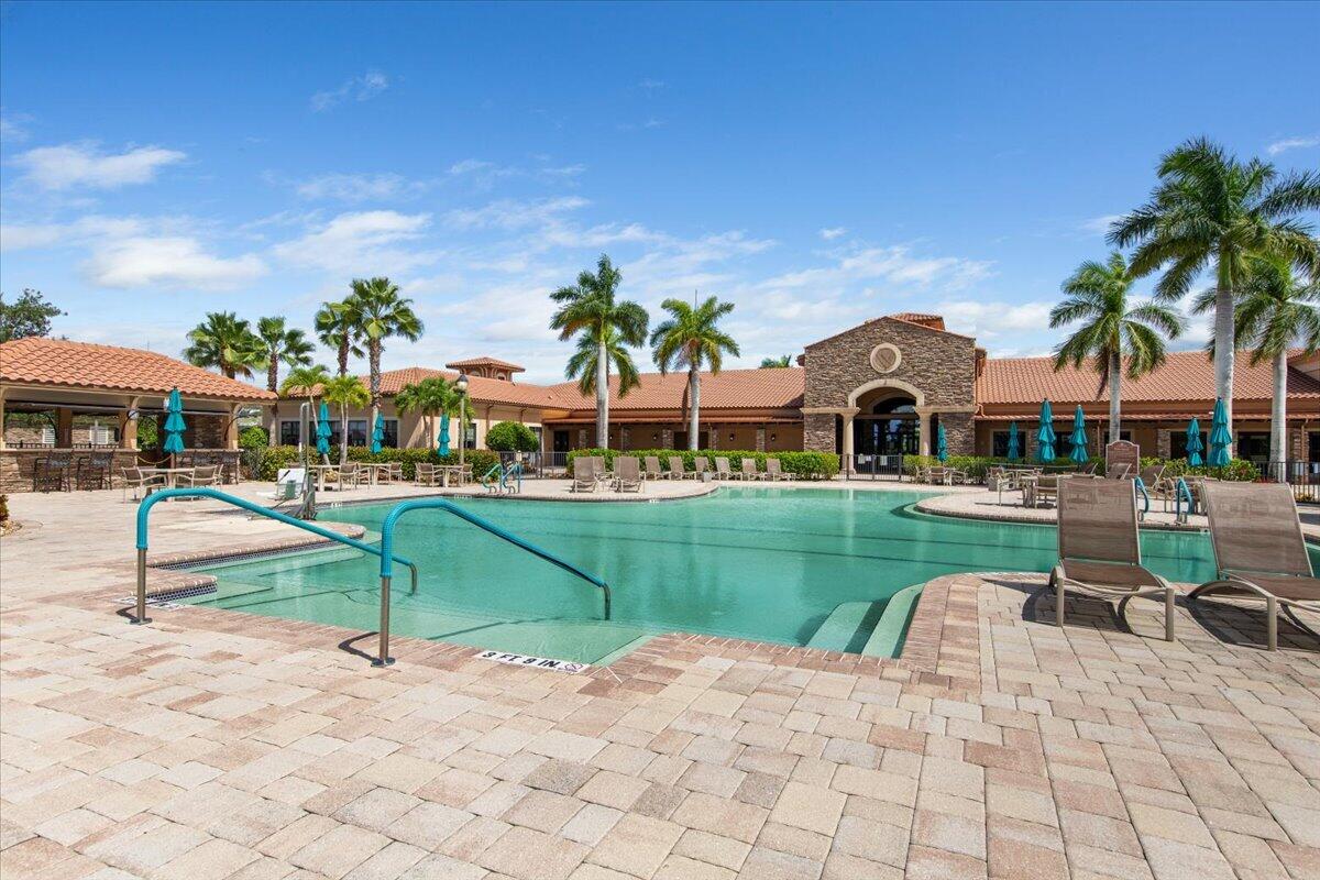 10017 SW Oak Tree Circle