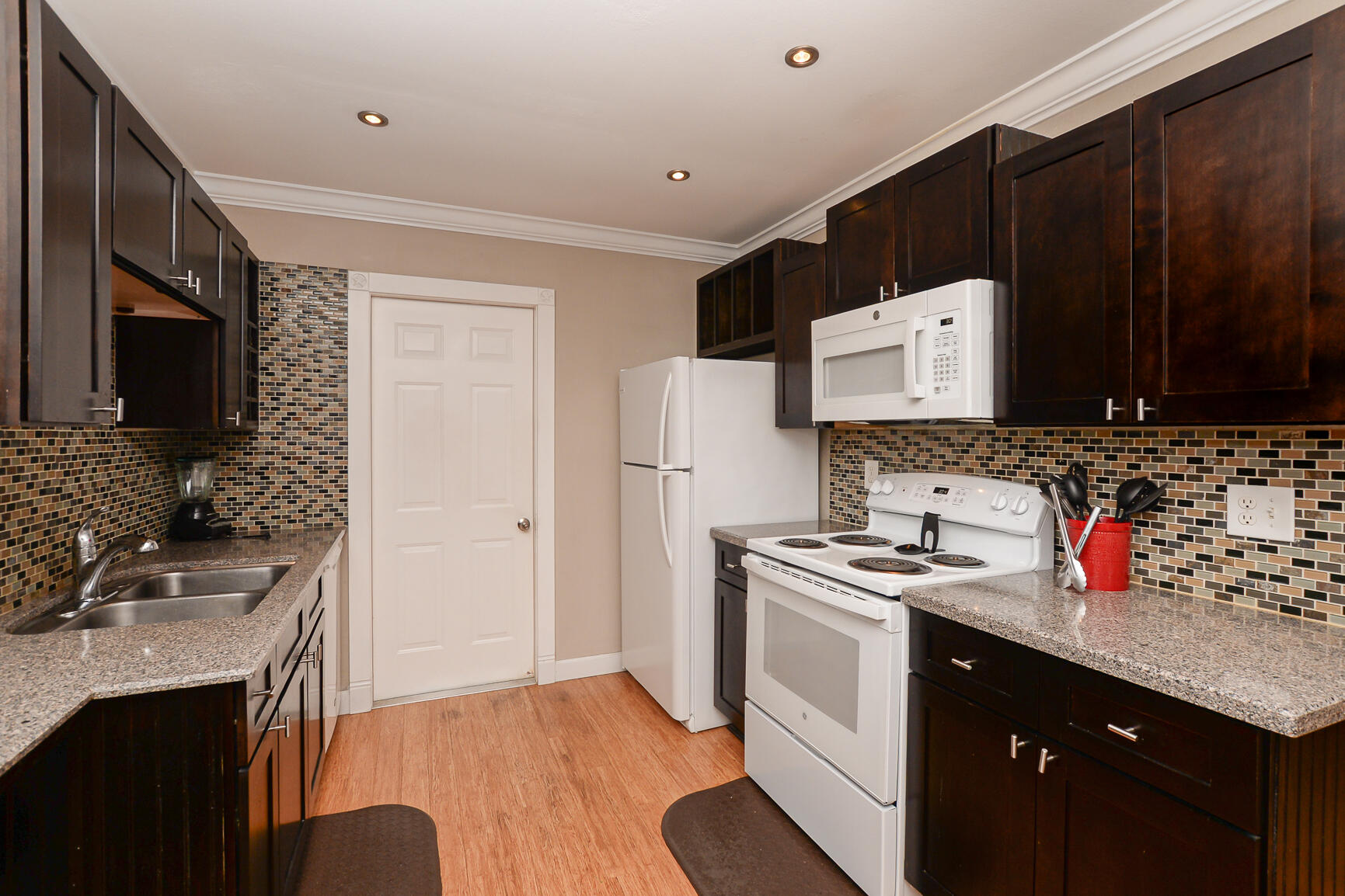 207 SW Bridgeport Drive