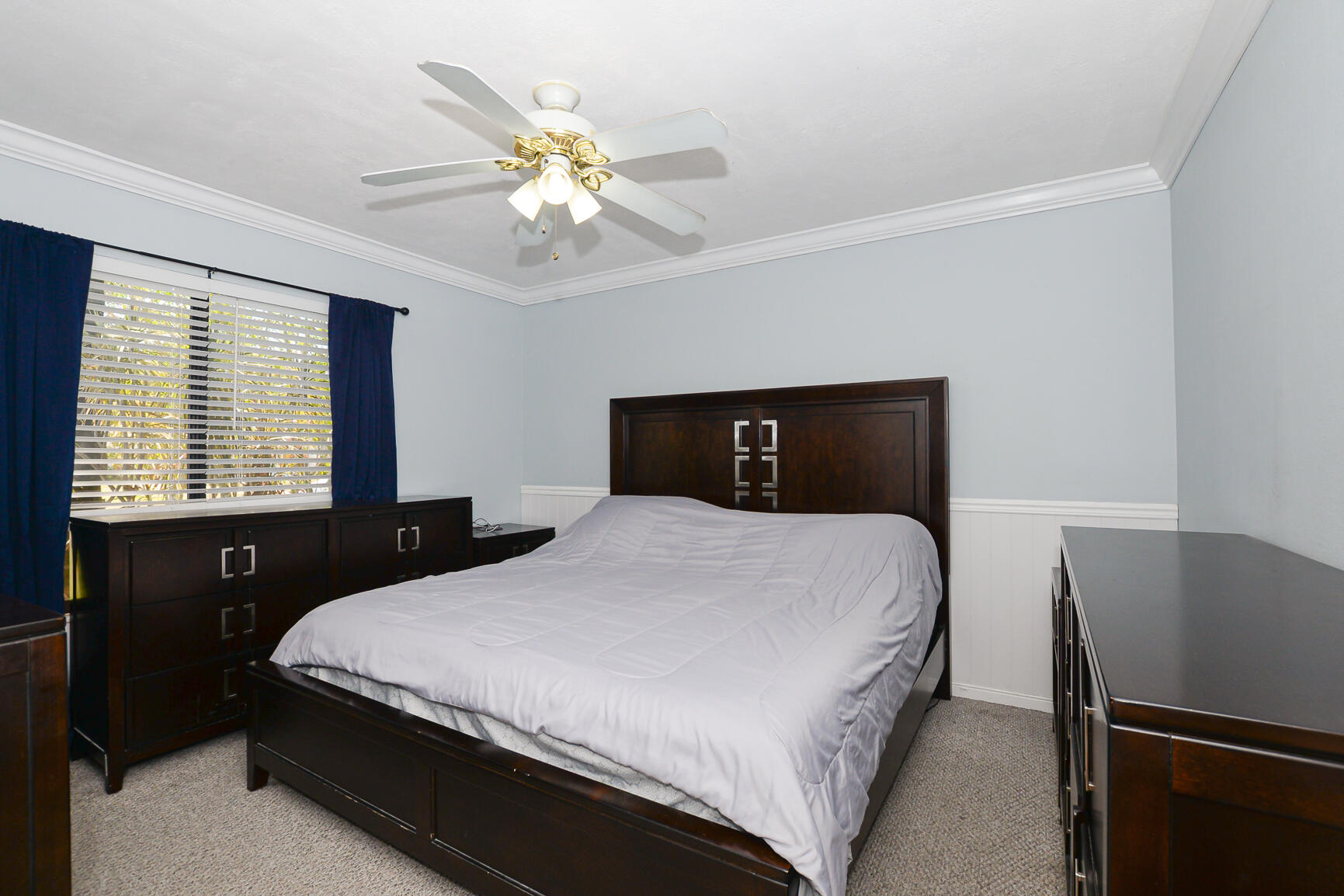 207 SW Bridgeport Drive