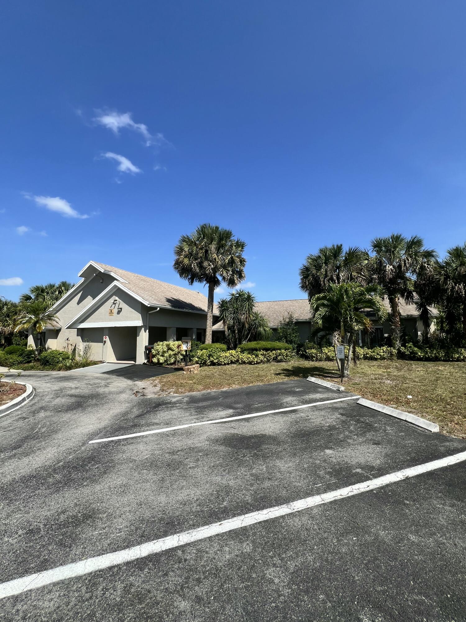 207 SW Bridgeport Drive