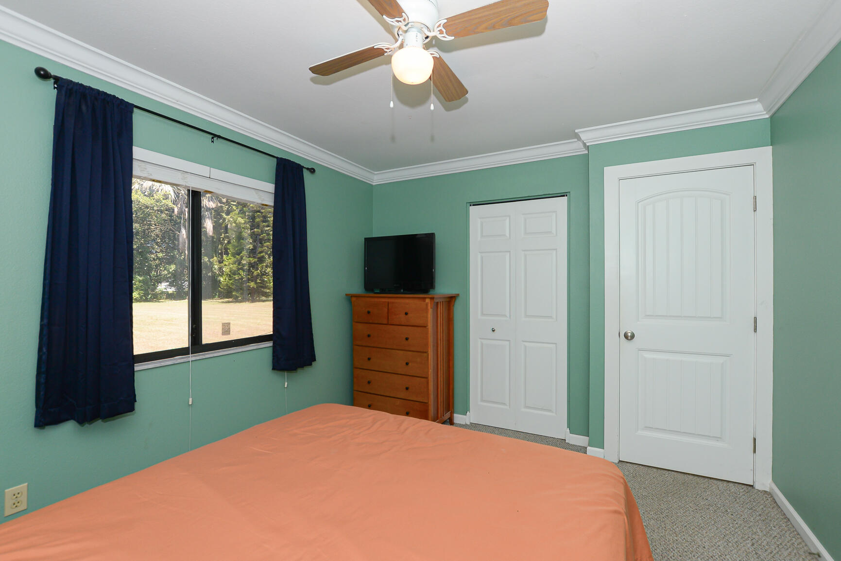 207 SW Bridgeport Drive