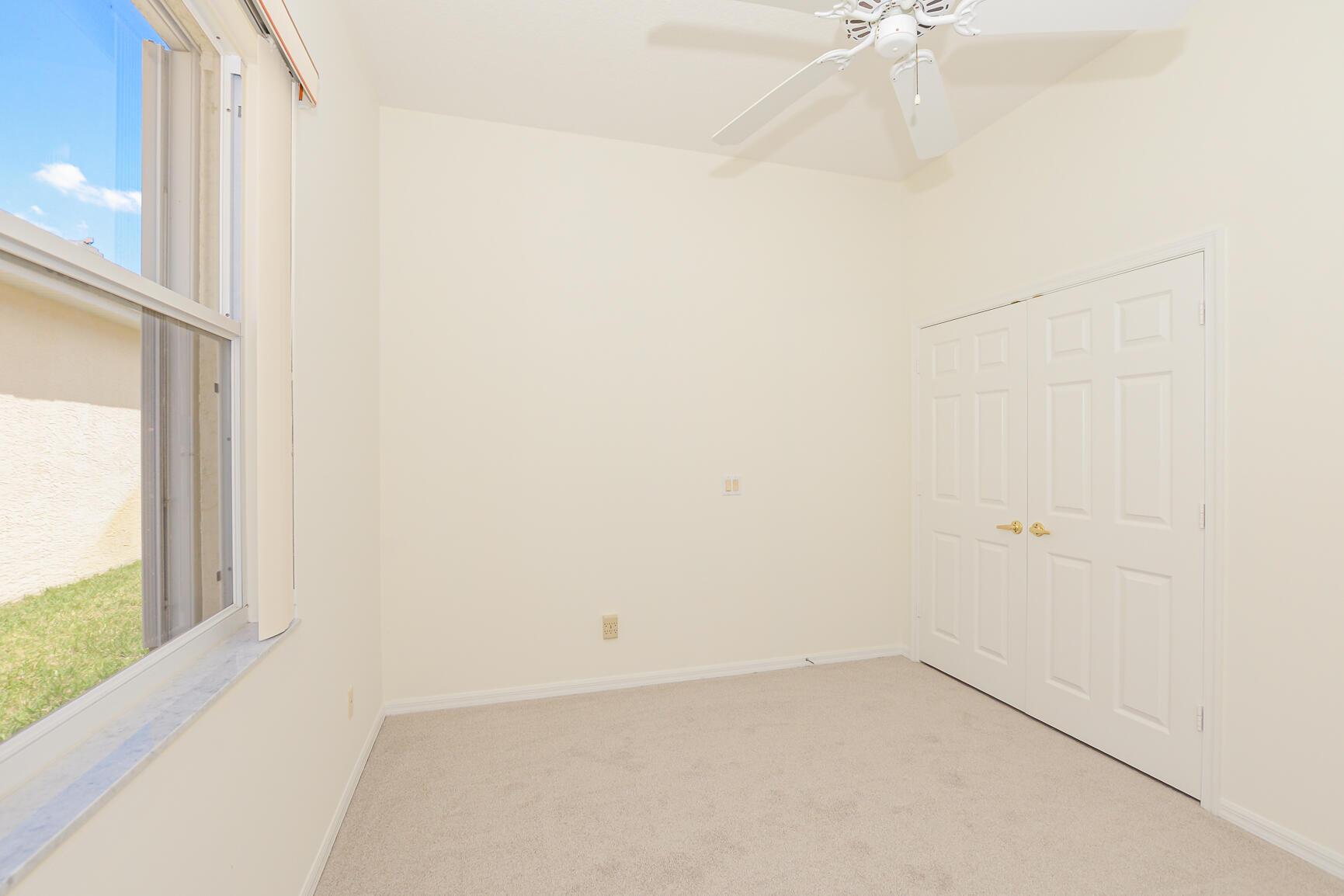 600 NW Lambrusco Drive