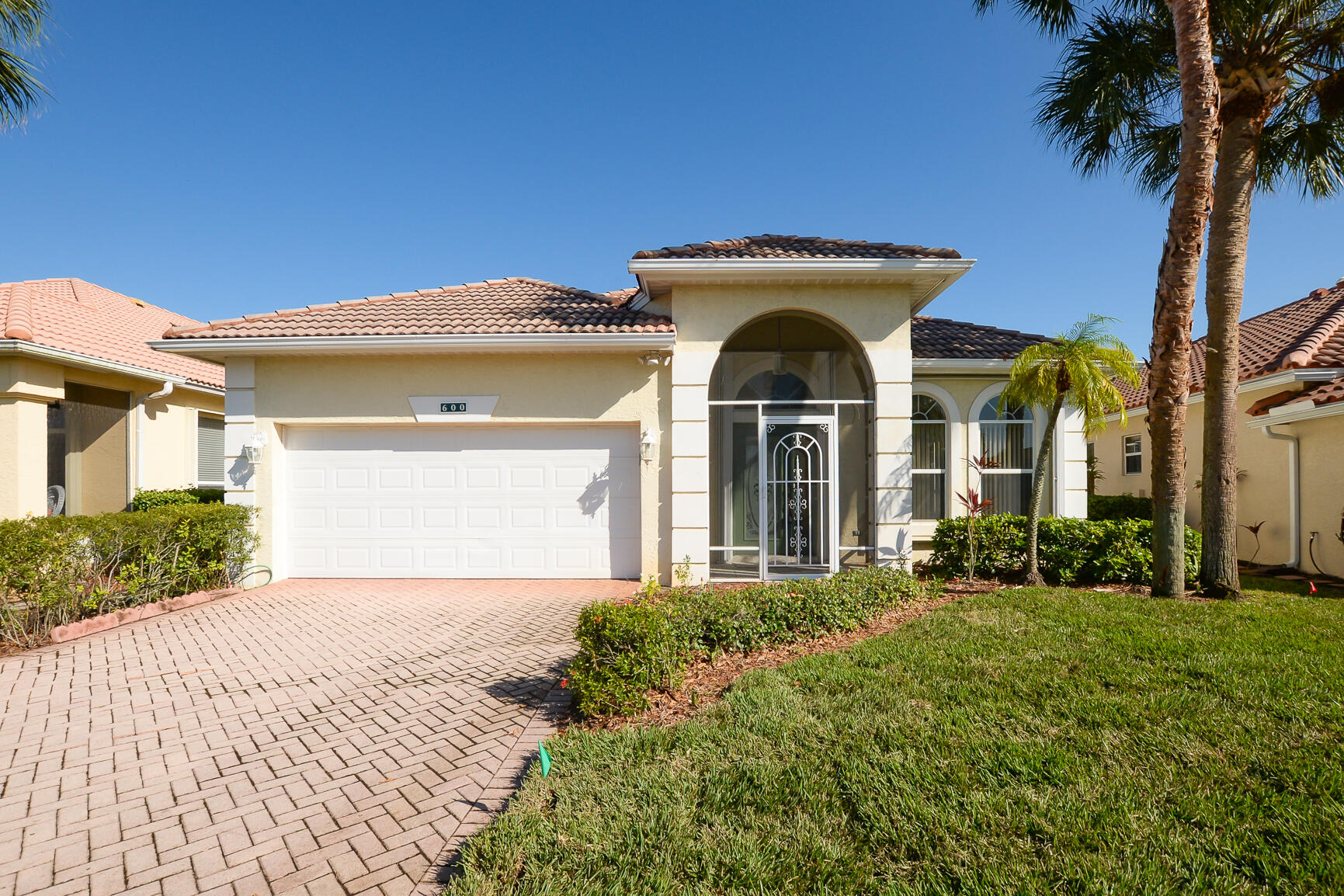 600 NW Lambrusco Drive