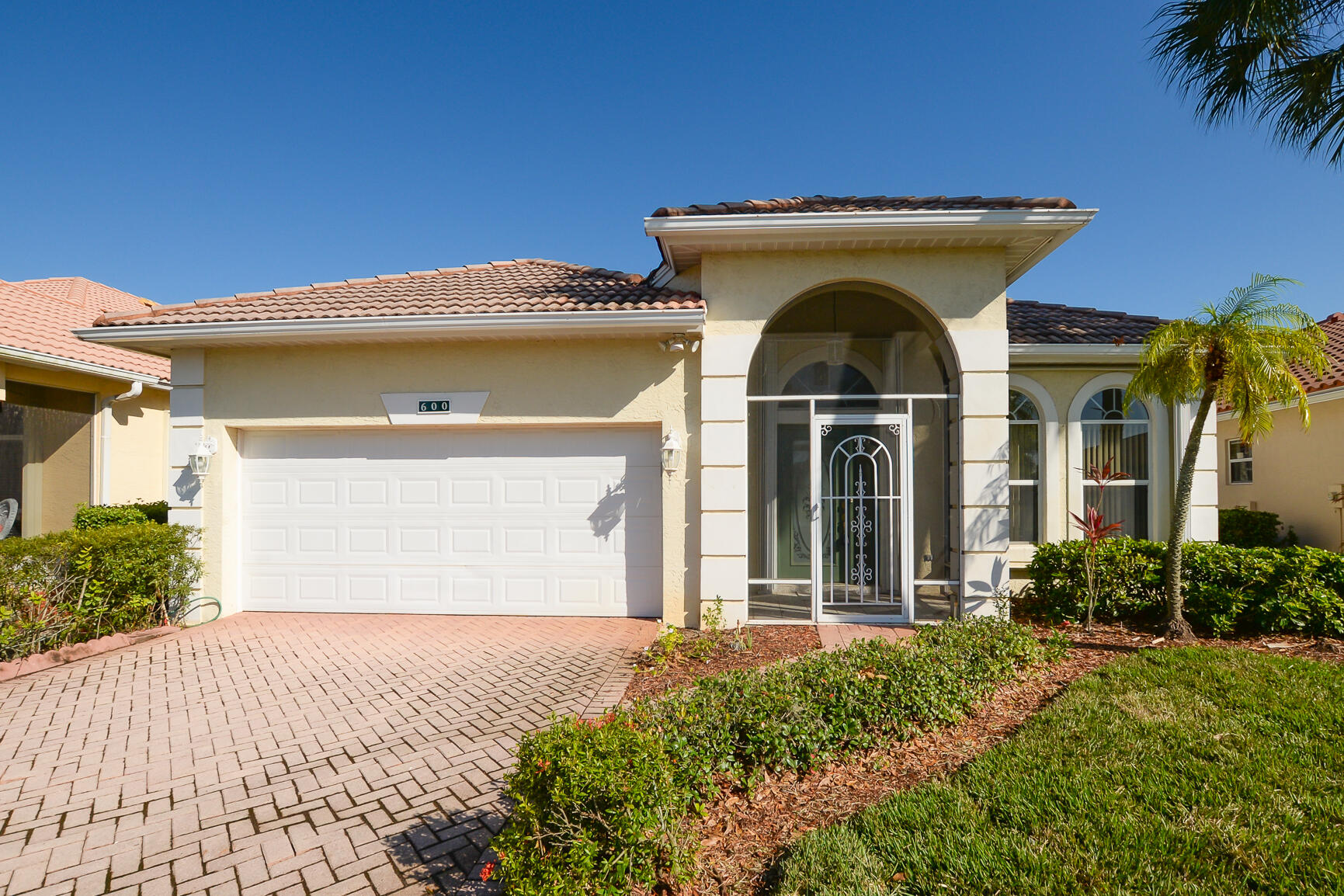 600 NW Lambrusco Drive