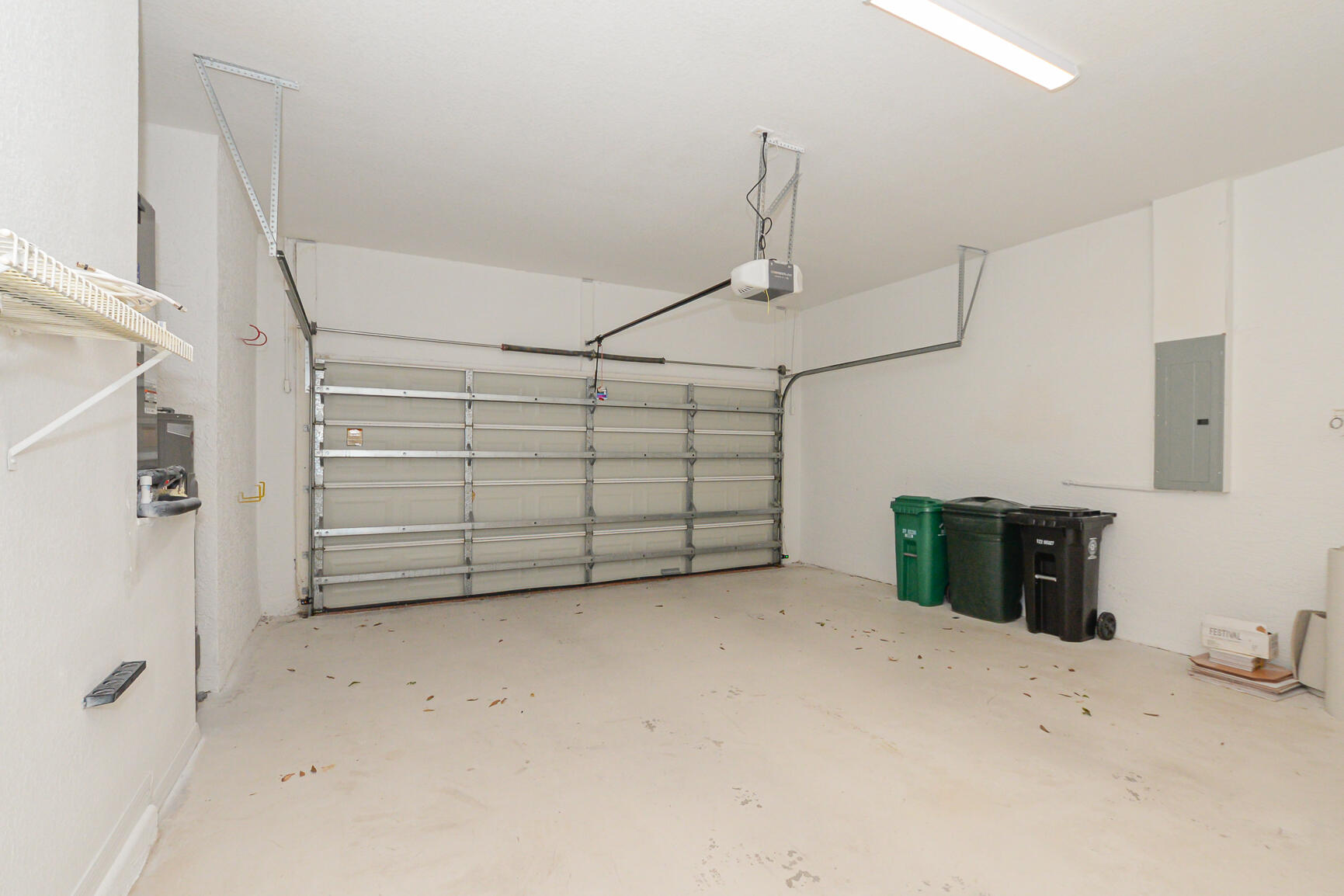 600 NW Lambrusco Drive