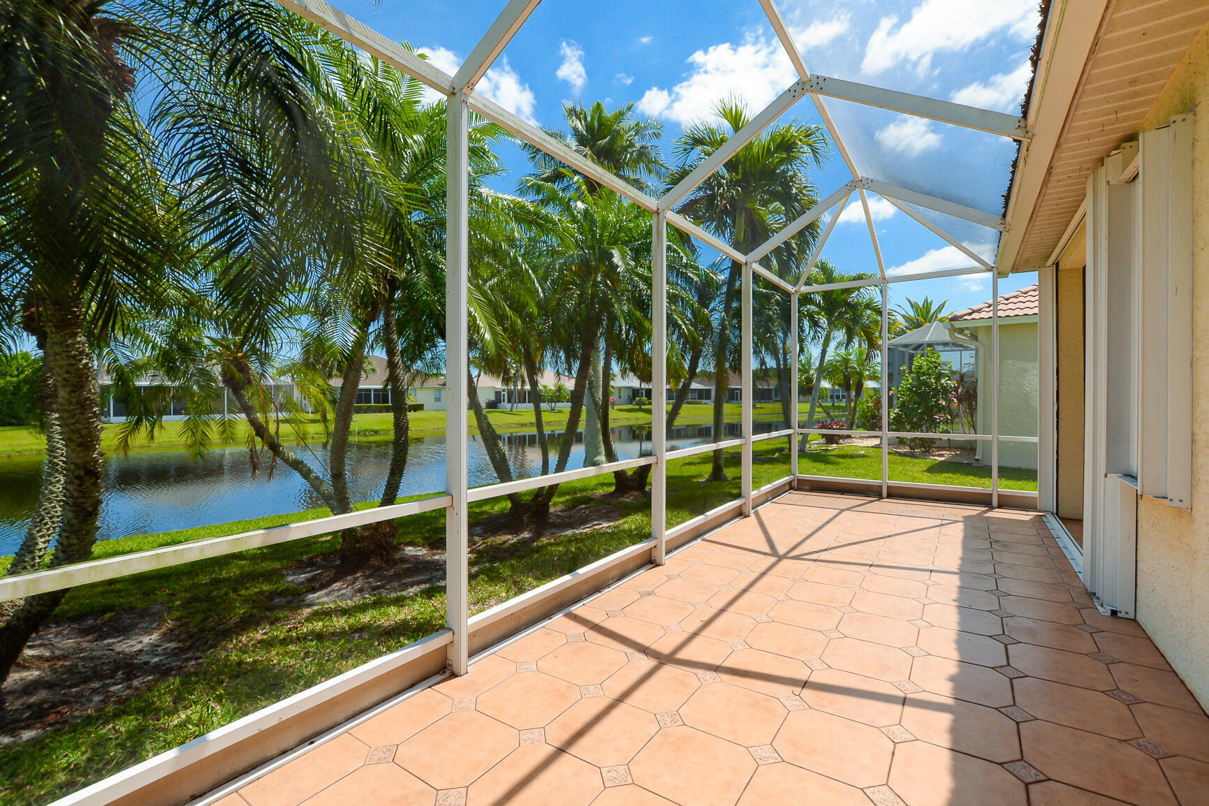 600 NW Lambrusco Drive