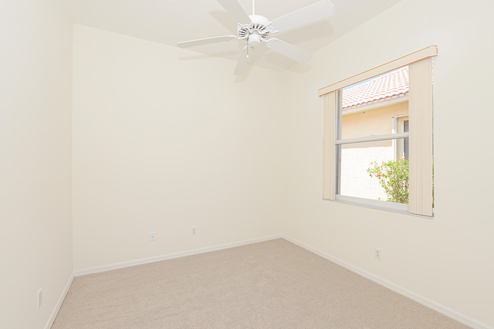 600 NW Lambrusco Drive