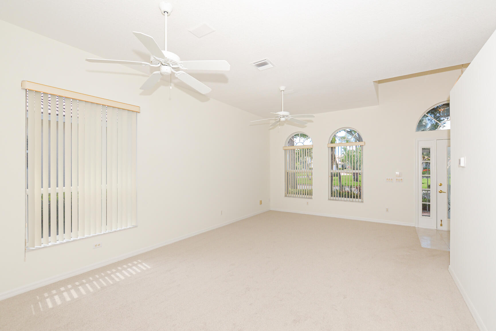 600 NW Lambrusco Drive