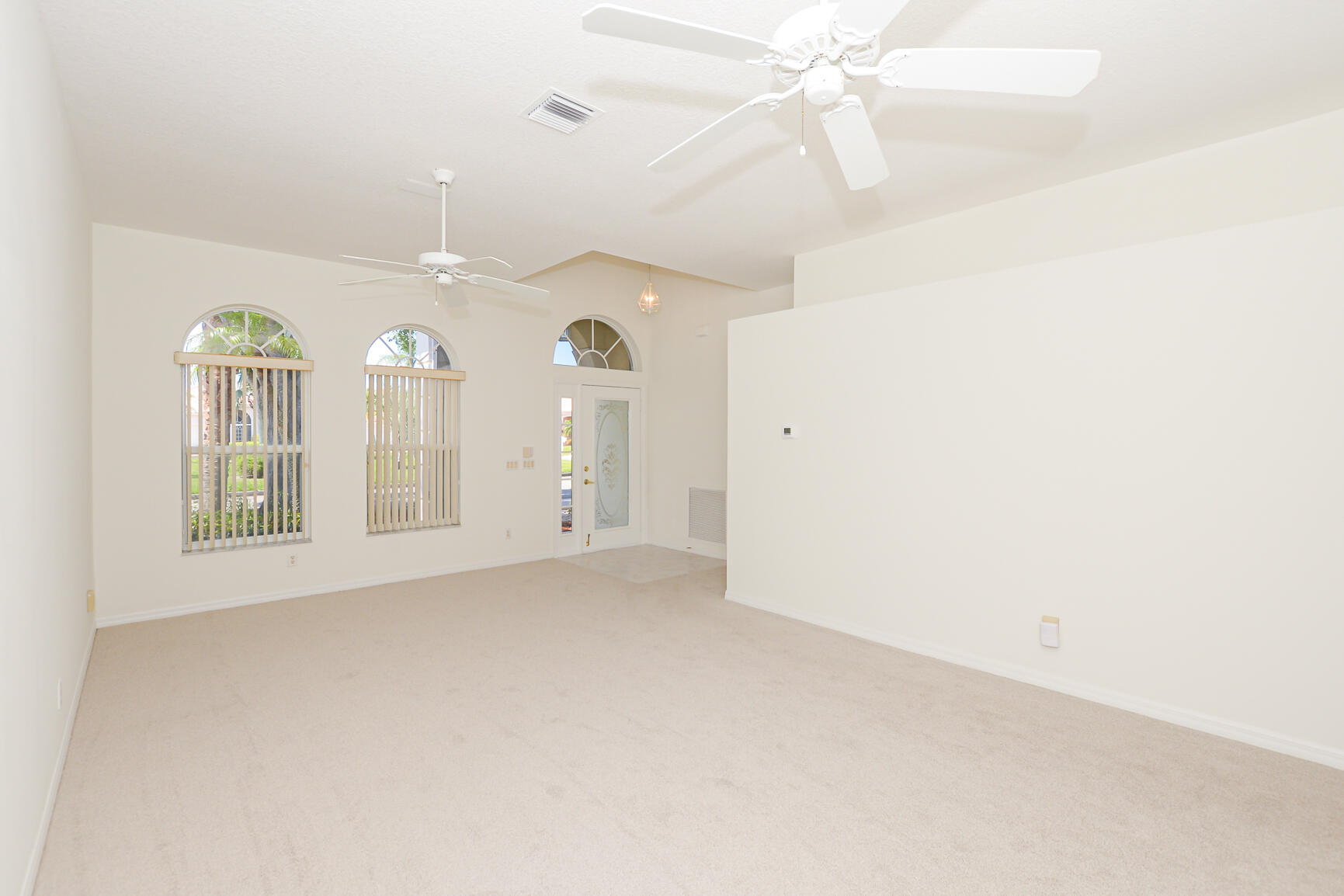 600 NW Lambrusco Drive