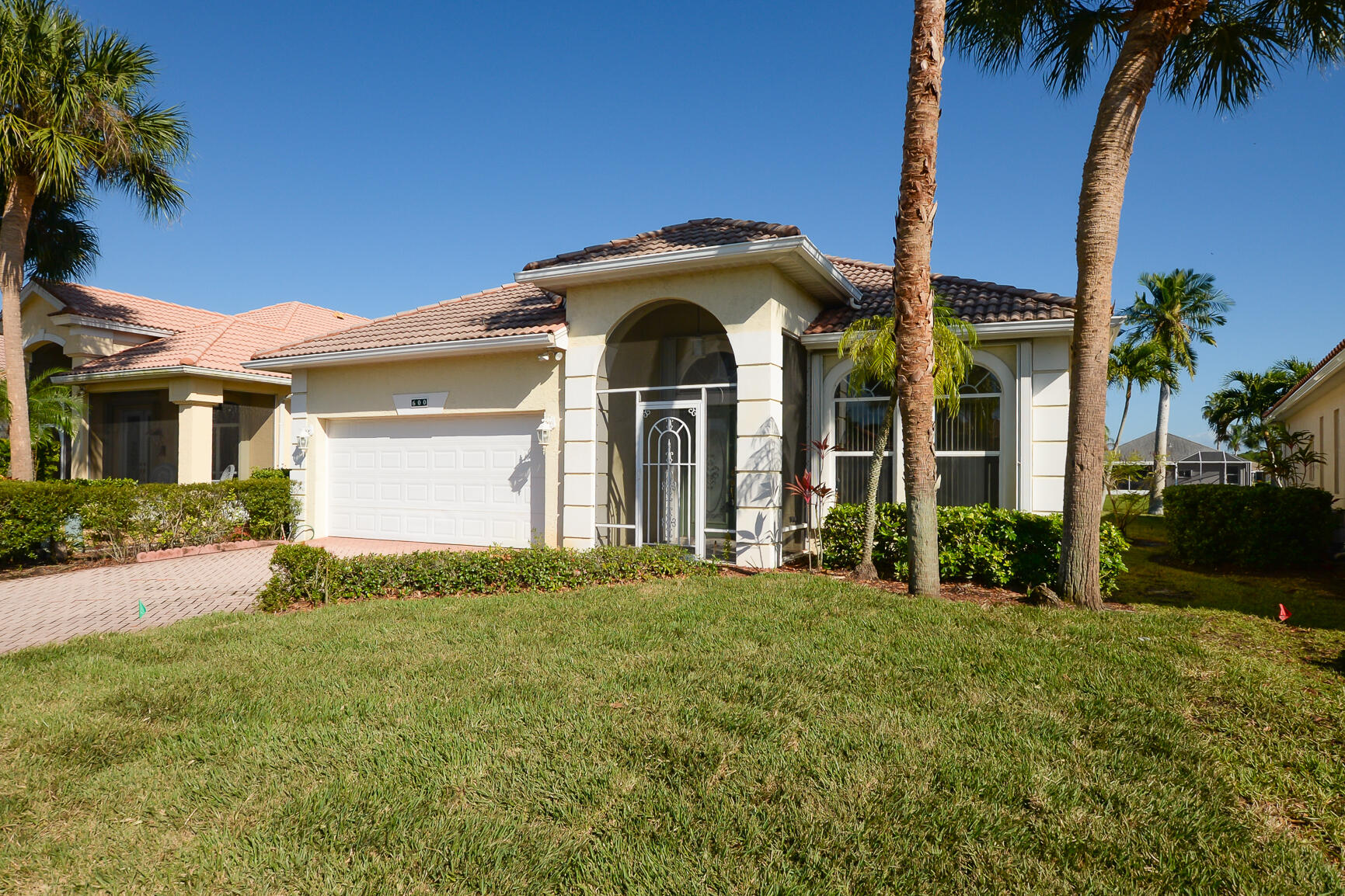 600 NW Lambrusco Drive