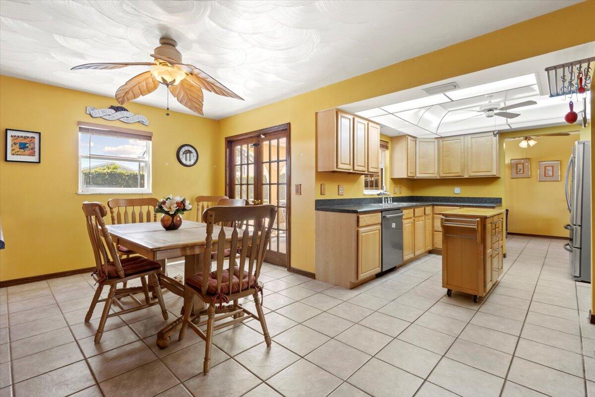286 NE Granduer Avenue