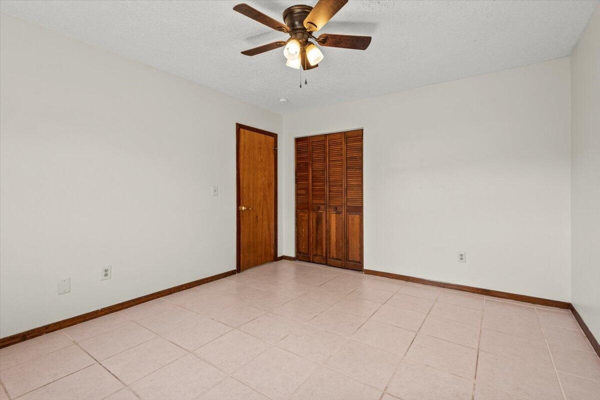 286 NE Granduer Avenue