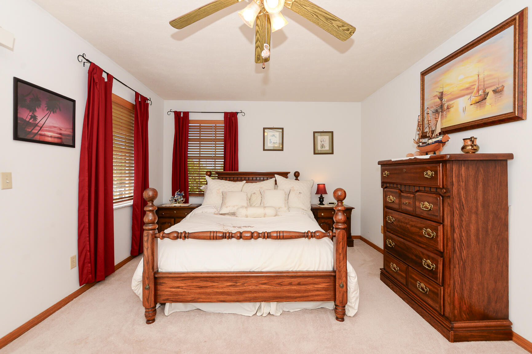 102 NE Surfside Avenue