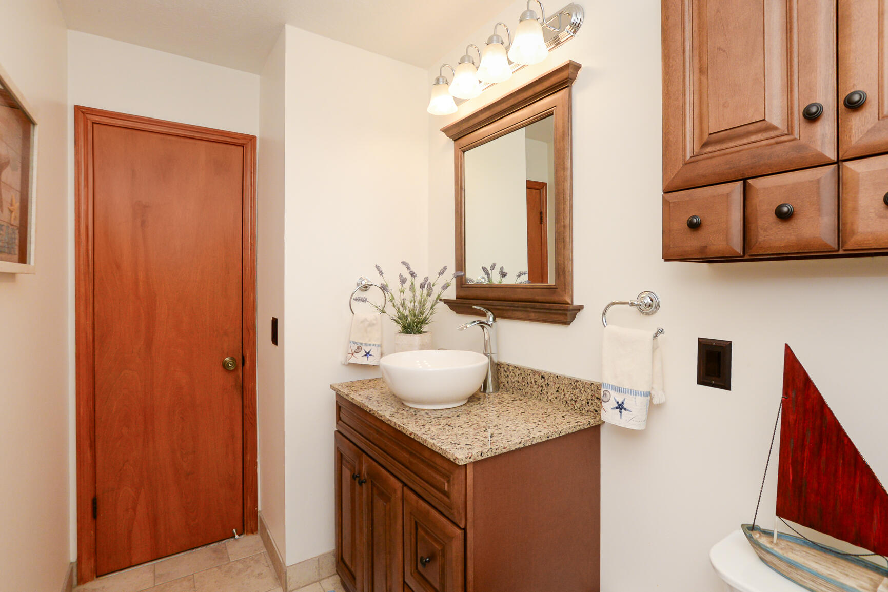 102 NE Surfside Avenue