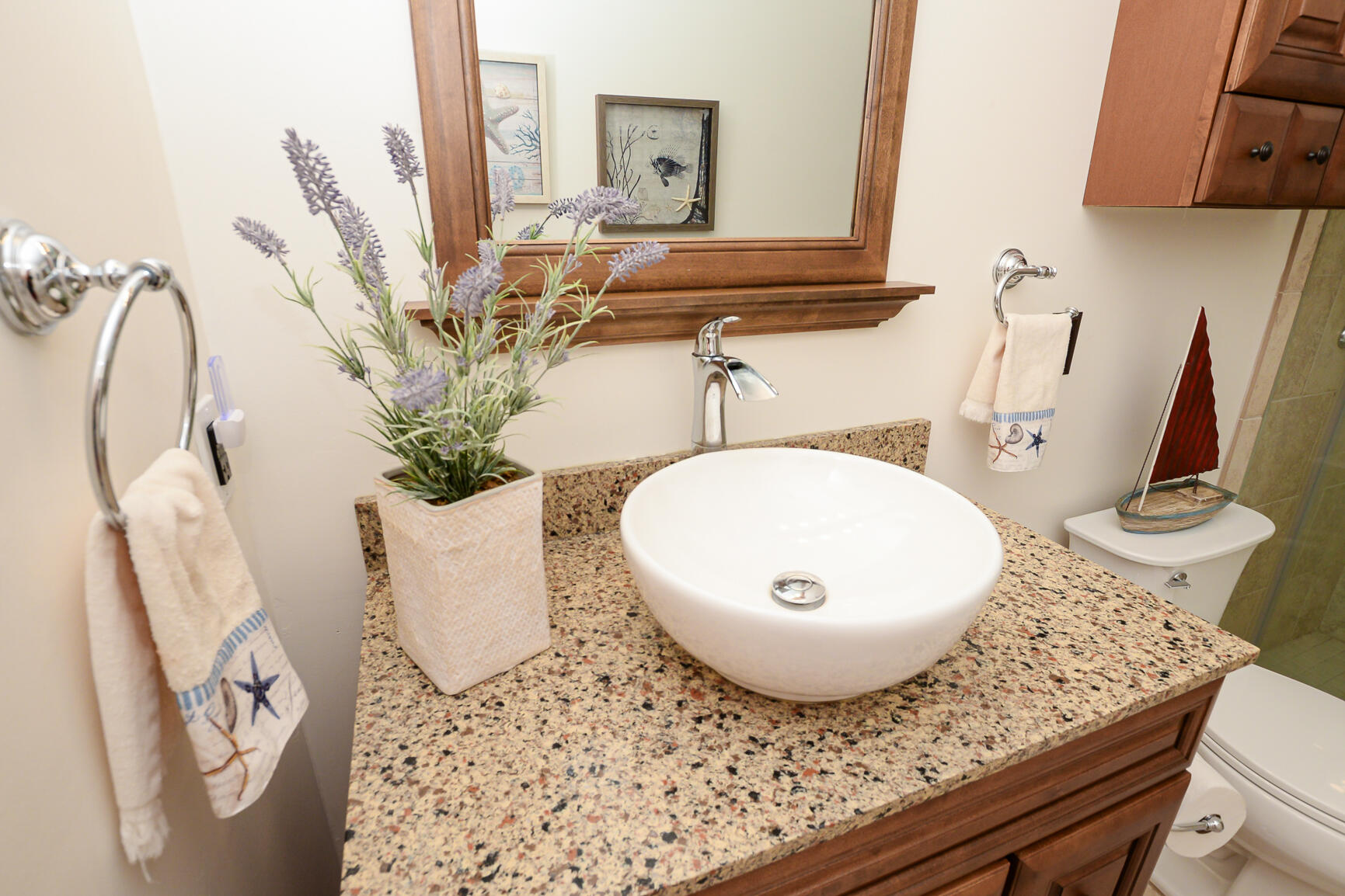 102 NE Surfside Avenue