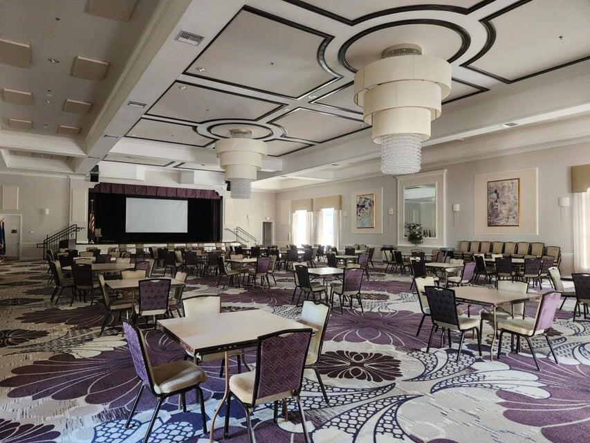 296 NW Toscane Trail