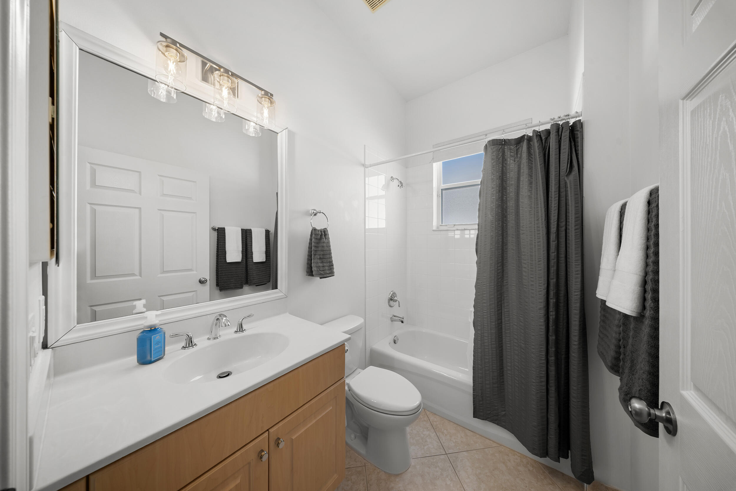 296 NW Toscane Trail