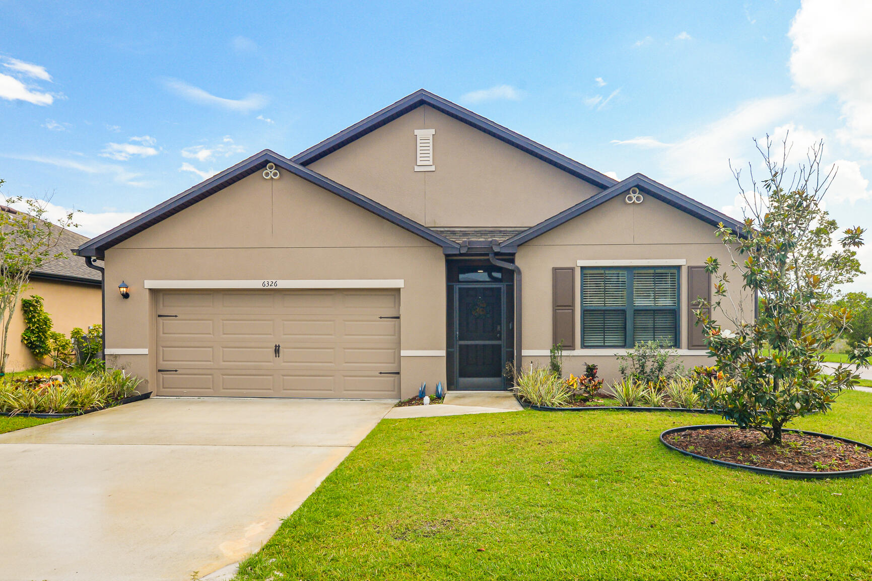 6326 NW Northwood Loop