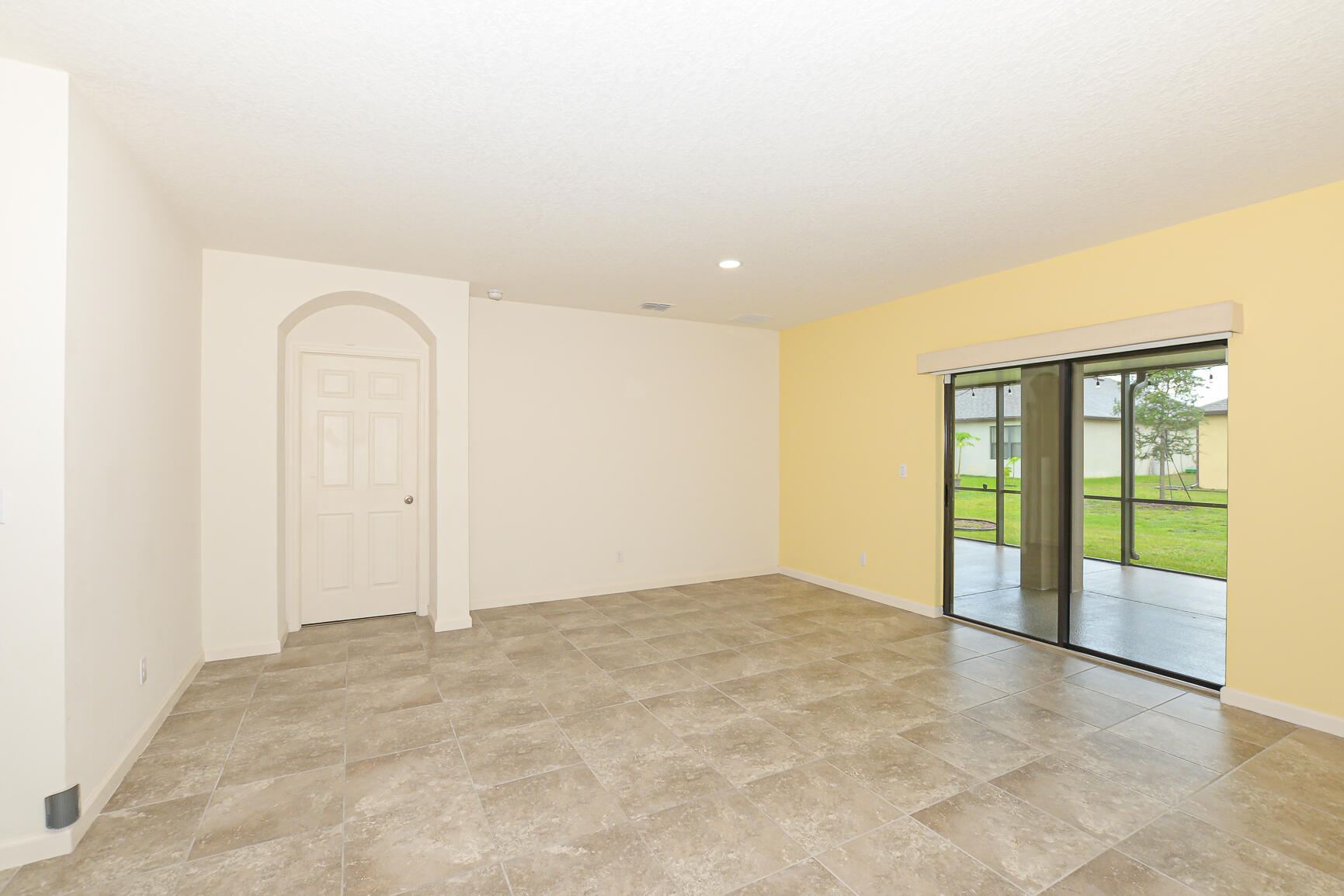 6326 NW Northwood Loop