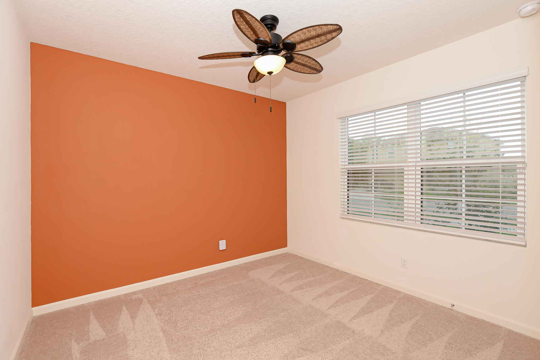 6326 NW Northwood Loop