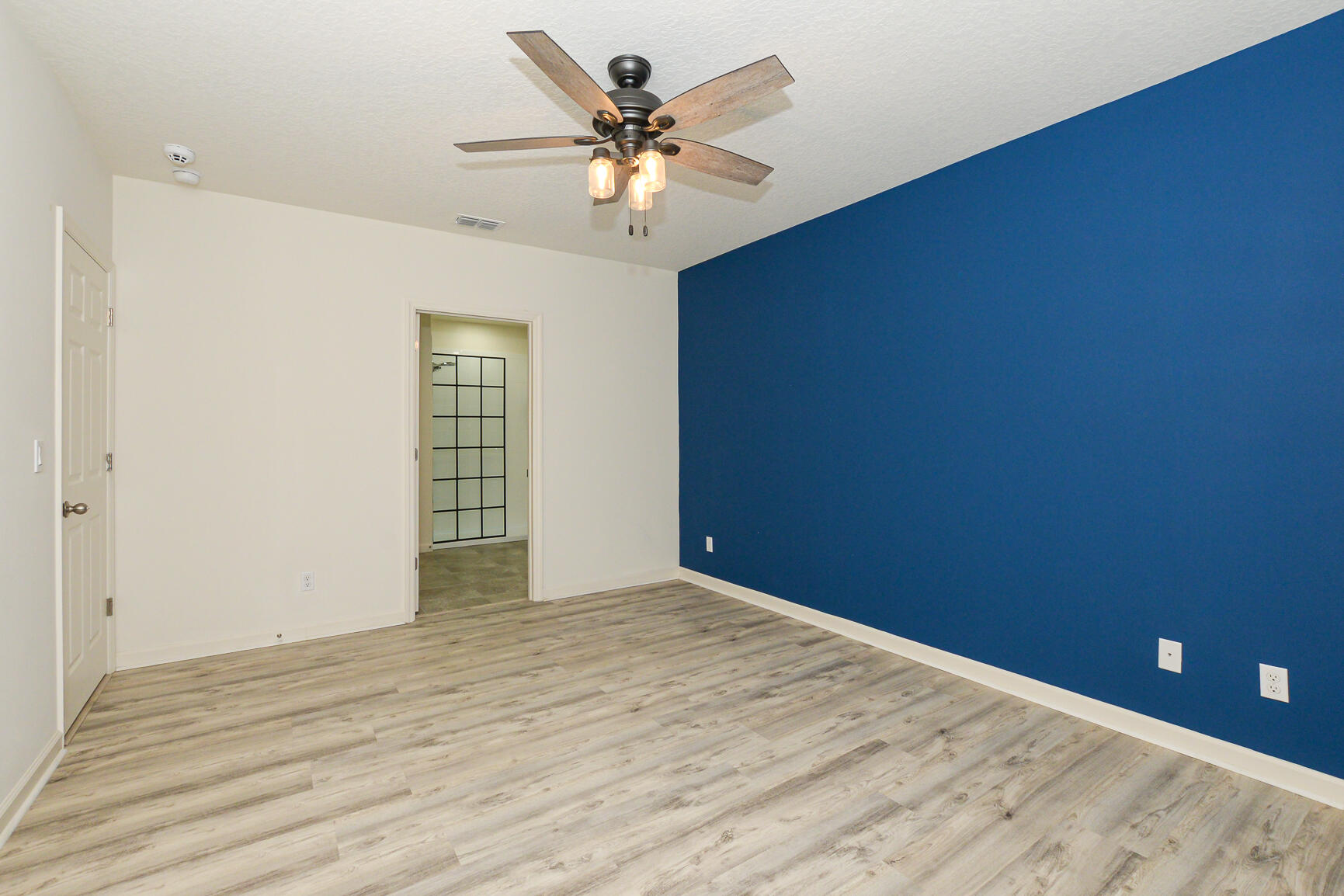 6326 NW Northwood Loop
