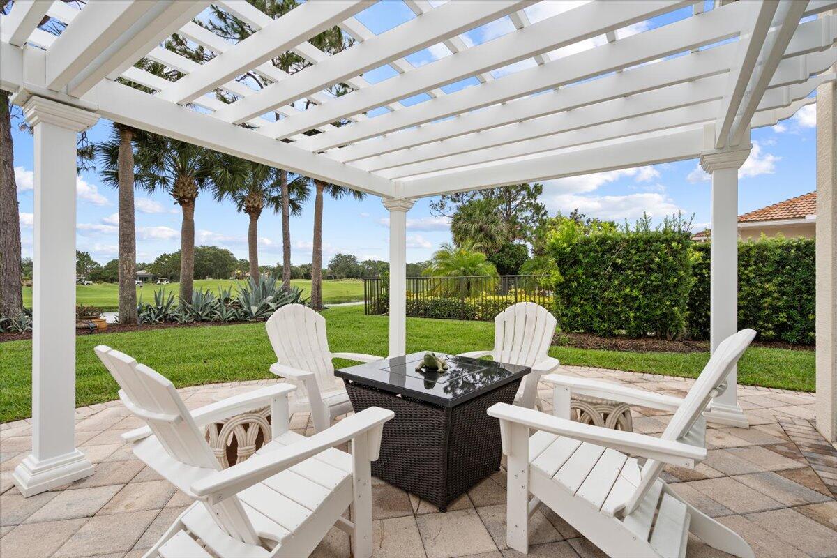 9926 SW Nuova Way