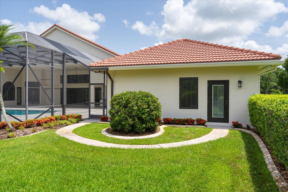 7916 Saddlebrook Drive