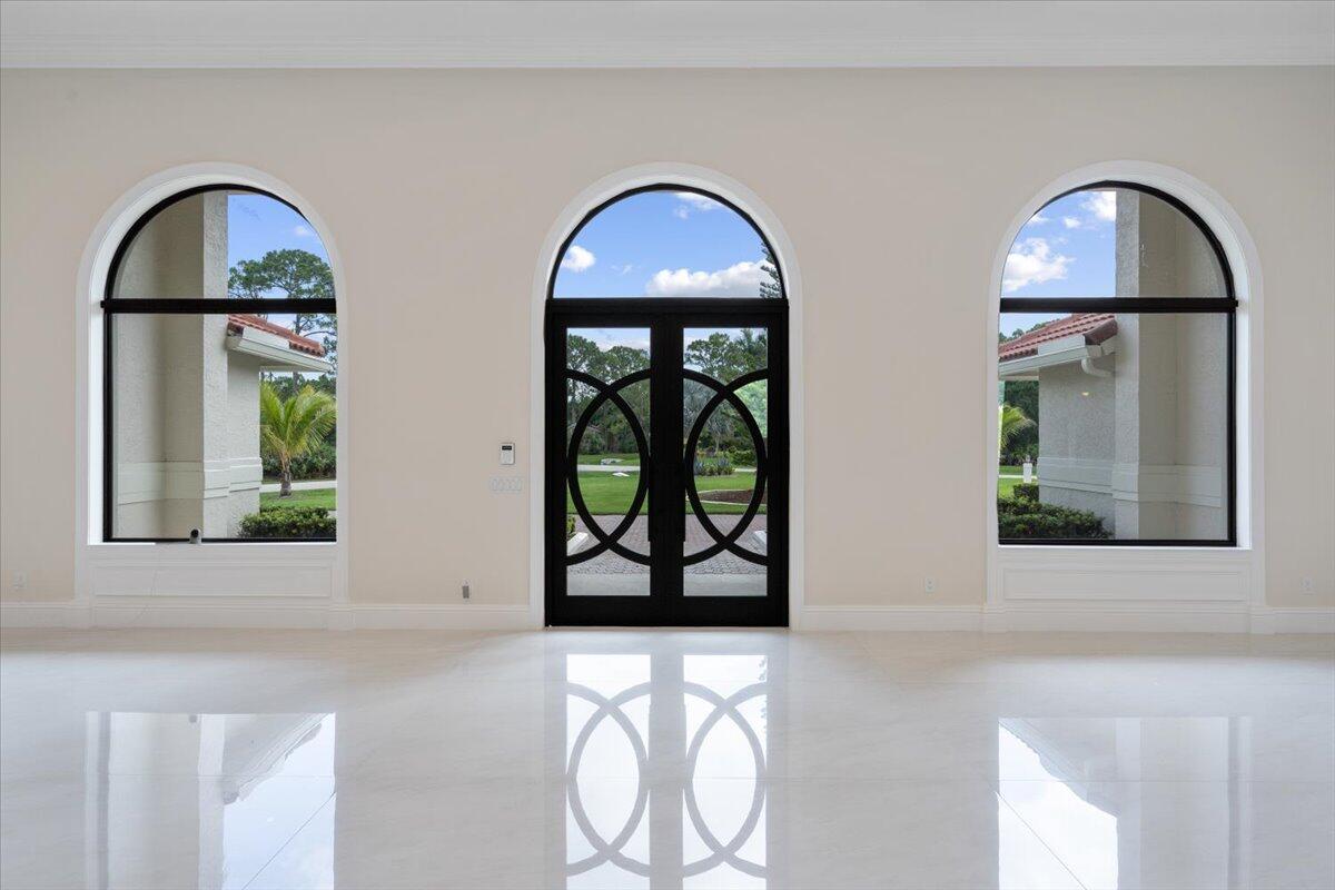 7916 Saddlebrook Drive