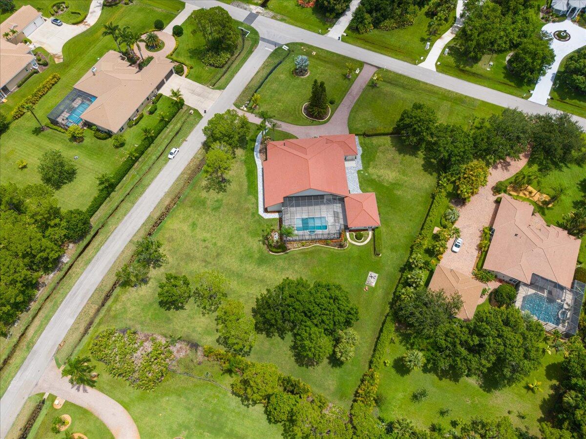 7916 Saddlebrook Drive