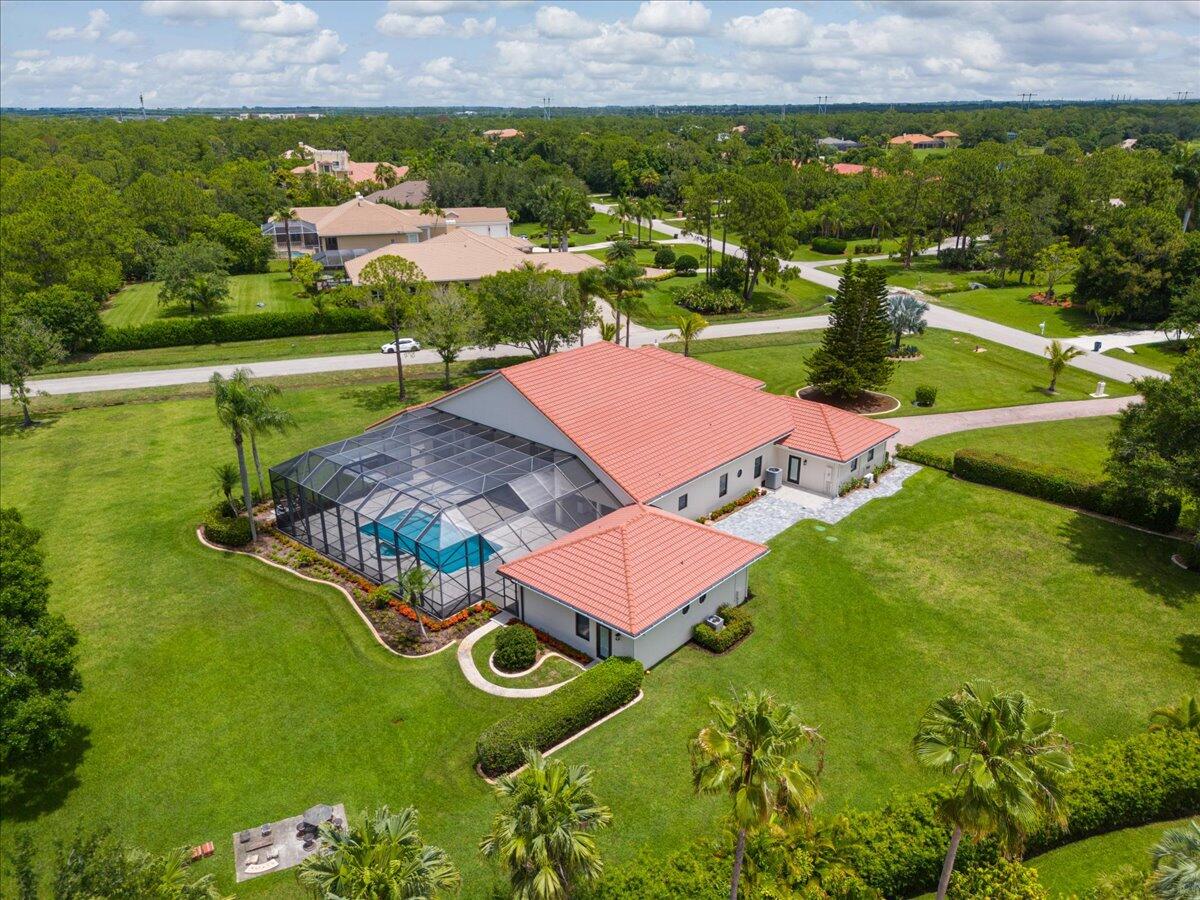 7916 Saddlebrook Drive