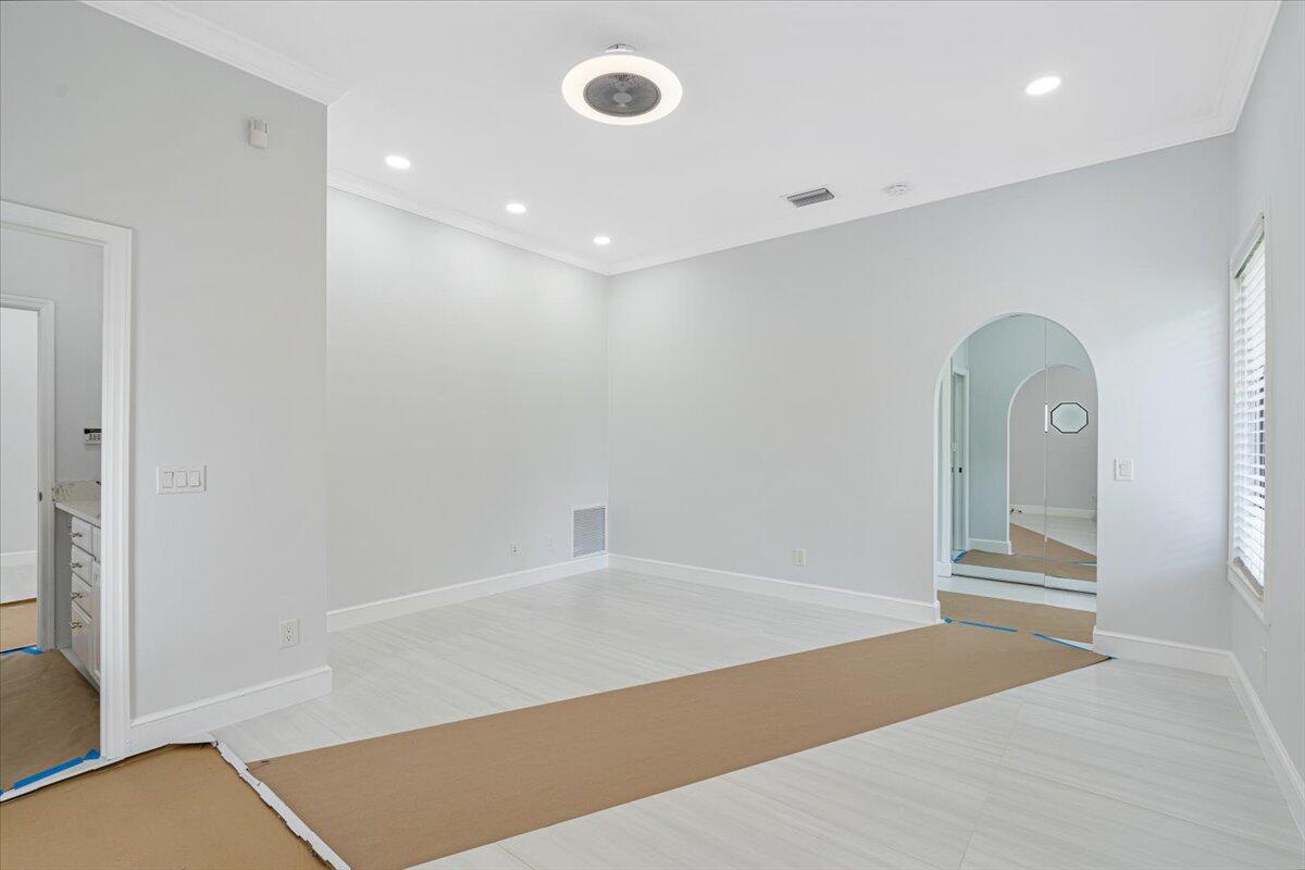 7916 Saddlebrook Drive