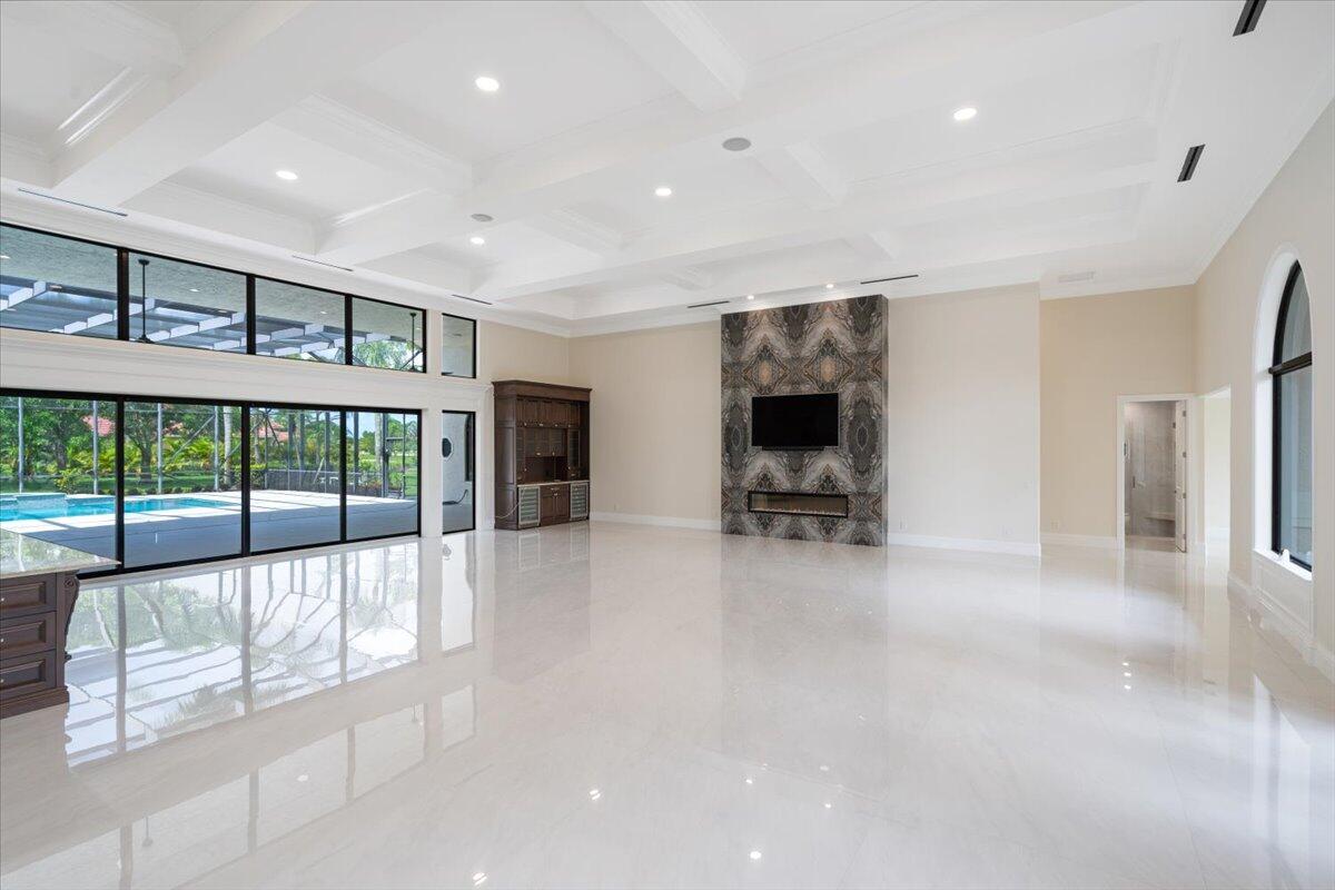 7916 Saddlebrook Drive