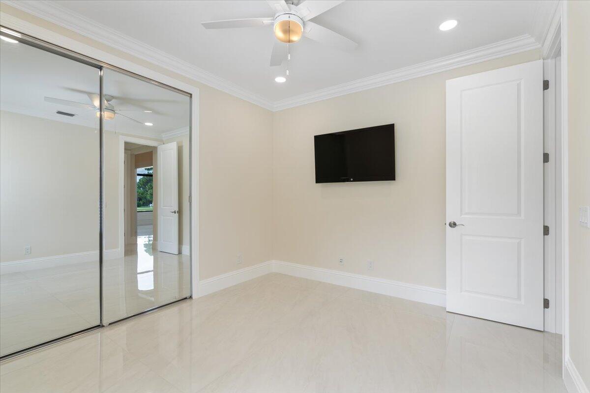 7916 Saddlebrook Drive